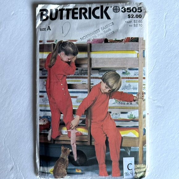 VTG BUTTERICK SEWING PATTERN 3505 KIDS PJS ONE-PIECE BACKFLAP FOOTIES Sz 2-4 CUT - Picture 1 of 2